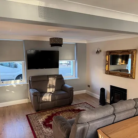 Charlie Og's Bridge House