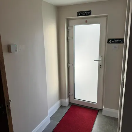 بيت للعطل Charlie Og's Bridge House