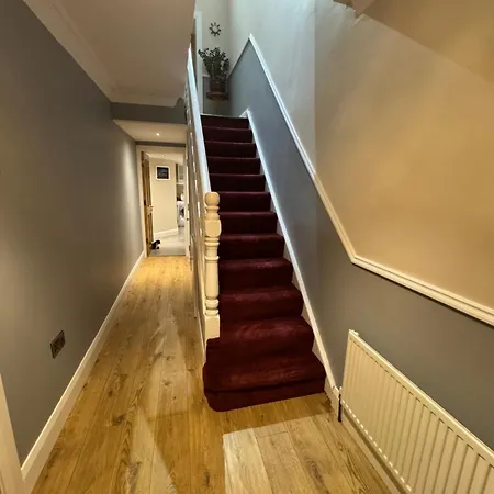 Charlie Og's Bridge House *
