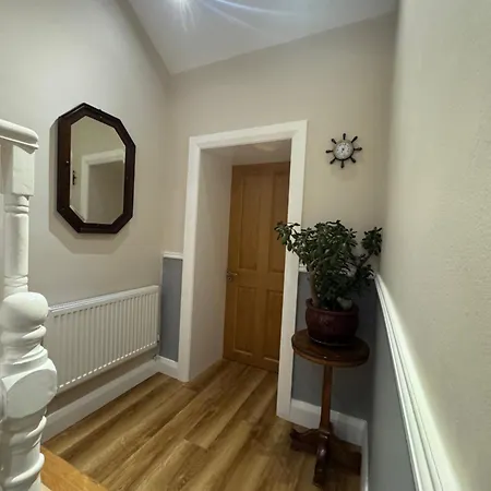 Charlie Og's Bridge House * Данглоу