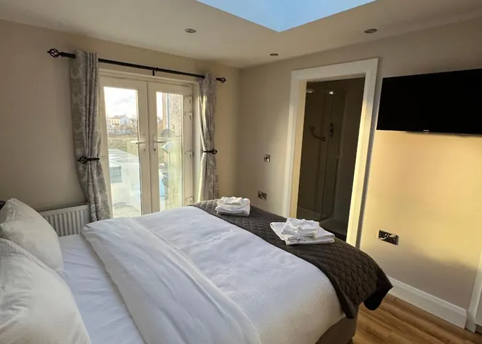 Feriehus Charlie Og's Bridge House *